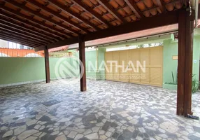 Foto 1 de Casa com 3 Quartos para alugar, 217m² em Agriões, Teresópolis