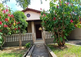 Foto 1 de Casa com 3 Quartos para alugar, 300m² em Centro, Esmeraldas