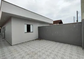 Foto 1 de Casa com 2 Quartos à venda, 60m² em Balneario Iemanja, Itanhaém