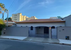 Foto 1 de Sobrado com 6 Quartos à venda, 280m² em Vila Betânia, São José dos Campos