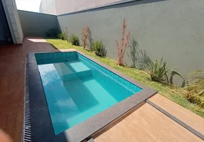 Foto 1 de Casa com 3 Quartos à venda, 200m² em Loteamento Terras de Florenca, Ribeirão Preto
