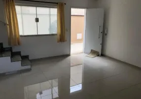 Foto 1 de Sobrado com 2 Quartos à venda, 70m² em Vila Bertioga, São Paulo