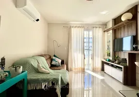 Foto 1 de Apartamento com 2 Quartos à venda, 71m² em Estreito, Florianópolis