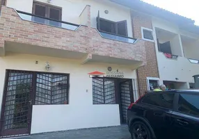 Foto 1 de Casa de Condomínio com 2 Quartos à venda, 74m² em Martim de Sa, Caraguatatuba
