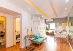 Foto 1 de Apartamento com 2 Quartos para alugar, 78m² em Copacabana, Rio de Janeiro