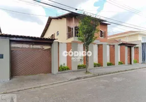 Foto 1 de Sobrado com 5 Quartos à venda, 290m² em Vila Galvão, Guarulhos