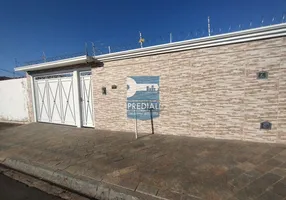 Foto 1 de Casa com 3 Quartos à venda, 165m² em Residencial Itamarati, São Carlos