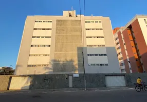 Foto 1 de Apartamento com 4 Quartos à venda, 109m² em Vicente Pinzon, Fortaleza
