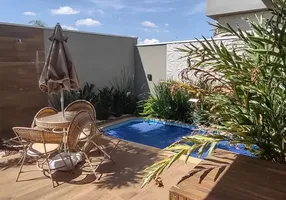 Foto 1 de Casa com 2 Quartos à venda, 200m² em Demarchi, São Bernardo do Campo