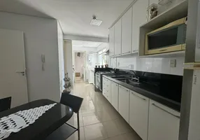 Foto 1 de Apartamento com 3 Quartos à venda, 120m² em Barro Vermelho, Vitória