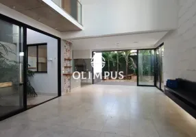 Foto 1 de Casa com 3 Quartos para alugar, 170m² em Vigilato Pereira, Uberlândia
