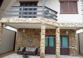 Foto 1 de Sobrado com 3 Quartos à venda, 408m² em Vila Osasco, Osasco