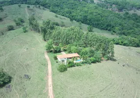 Foto 1 de Fazenda/Sítio com 3 Quartos à venda, 250m² em Zona Rural, Caldazinha