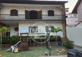 Foto 1 de Casa com 5 Quartos à venda, 313m² em Jardim Guanabara, Rio de Janeiro