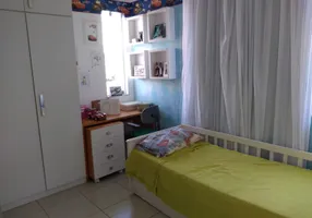 Foto 1 de Casa de Condomínio com 5 Quartos para venda ou aluguel, 380m² em Busca-Vida, Camaçari