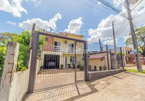 Foto 1 de Casa com 3 Quartos à venda, 220m² em Vila Jardim, Porto Alegre