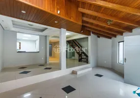 Foto 1 de Casa com 6 Quartos à venda, 130m² em Jardim São Pedro, Porto Alegre