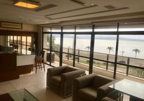 Foto 1 de Apartamento com 3 Quartos para alugar, 300m² em Beira Mar, Florianópolis