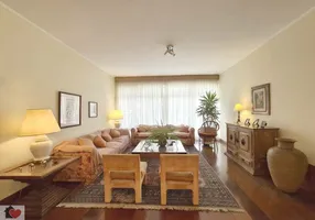 Foto 1 de Casa com 3 Quartos à venda, 380m² em Jardim Brasil, São Paulo