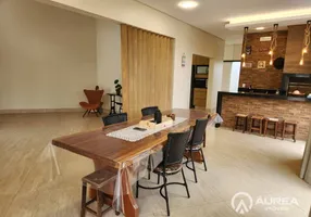 Foto 1 de Casa de Condomínio com 4 Quartos à venda, 230m² em Condomínio do Lago, Goiânia