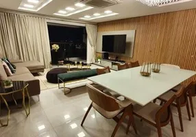 Foto 1 de Apartamento com 4 Quartos à venda, 150m² em Rosarinho, Recife