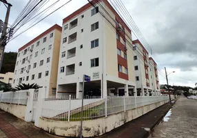 Foto 1 de Apartamento com 2 Quartos para alugar, 56m² em Potecas, São José