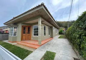 Foto 1 de Casa com 3 Quartos à venda, 350m² em Vargem Grande, Teresópolis