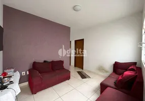 Foto 1 de Casa com 2 Quartos à venda, 81m² em Osvaldo Rezende, Uberlândia