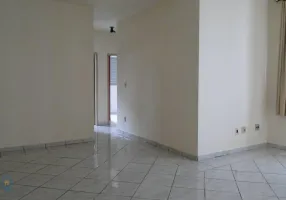 Foto 1 de Apartamento com 3 Quartos para alugar, 75m² em Centro, Londrina