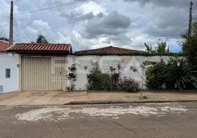 Foto 1 de Casa com 4 Quartos à venda, 231m² em Parque Santa Marta, São Carlos