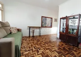Foto 1 de Casa com 4 Quartos para alugar, 230m² em Medianeira, Porto Alegre