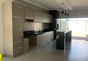 Foto 1 de Casa com 3 Quartos para venda ou aluguel, 173m² em Jardim Amelia Dionisio, Olímpia