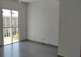 Foto 1 de Casa de Condomínio com 2 Quartos para alugar, 75m² em Jardim Pioneira, Cotia