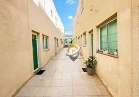 Foto 1 de Casa de Condomínio com 2 Quartos à venda, 83m² em Vila Mangalot, São Paulo