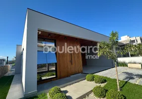 Foto 1 de Casa com 3 Quartos à venda, 173m² em Pedra Branca, Palhoça