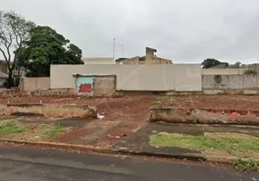 Foto 1 de Lote/Terreno à venda, 621m² em Vila Morangueira, Maringá