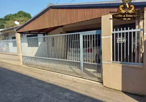 Foto 1 de Casa com 3 Quartos à venda, 90m² em Armação, Penha