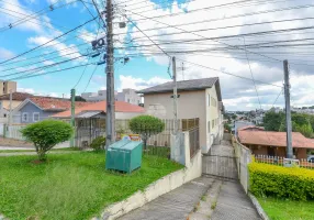 Foto 1 de Apartamento com 2 Quartos à venda, 41m² em Tingui, Curitiba
