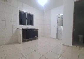 Foto 1 de Casa com 2 Quartos para alugar, 40m² em Vila Viana, Barueri