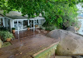 Foto 1 de Casa com 2 Quartos à venda, 90m² em Sambaqui, Florianópolis