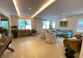 Foto 1 de Casa com 4 Quartos à venda, 357m² em Itacoatiara, Niterói
