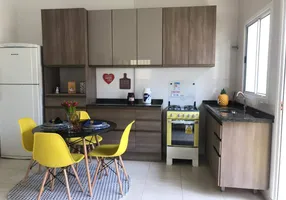 Foto 1 de Casa com 3 Quartos à venda, 65m² em Bosque dos Pereiras, Cotia