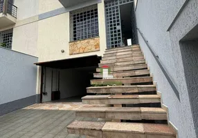 Foto 1 de Sobrado com 4 Quartos para venda ou aluguel, 235m² em Parada Inglesa, São Paulo