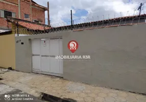 Foto 1 de Casa com 3 Quartos à venda, 160m² em Planalto, Teresina