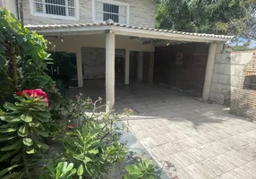 Foto 1 de Casa com 4 Quartos à venda, 190m² em Maraponga, Fortaleza