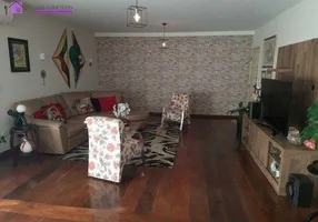 Foto 1 de Apartamento com 4 Quartos à venda, 240m² em Praia do Canto, Vitória