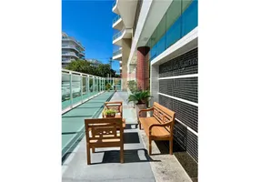 Foto 1 de Apartamento com 3 Quartos para alugar, 108m² em Braga, Cabo Frio