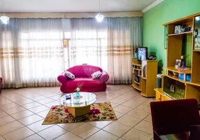 Foto 1 de Casa com 3 Quartos à venda, 250m² em Vila Nova Mazzei, São Paulo