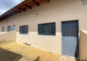 Foto 1 de Casa com 2 Quartos para alugar, 60m² em Vila Lucy, Goiânia