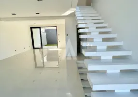 Foto 1 de Casa com 3 Quartos à venda, 171m² em Floresta, Joinville